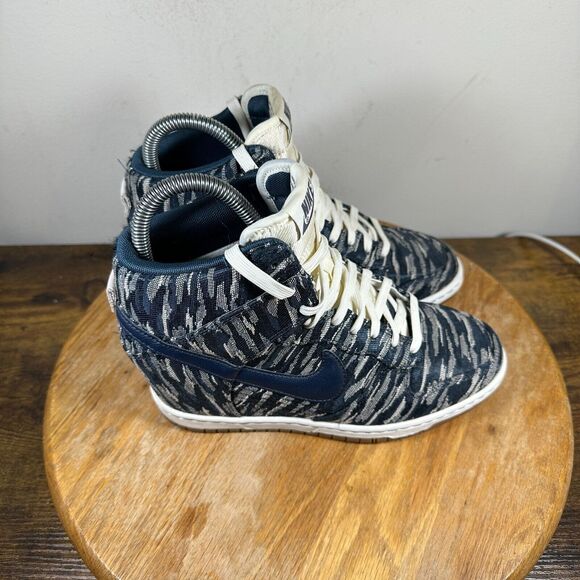 Nike Dunk Sky Hi Armory Navy Blue Women's Size 7 Shoe‎ Sneakers 585560-100